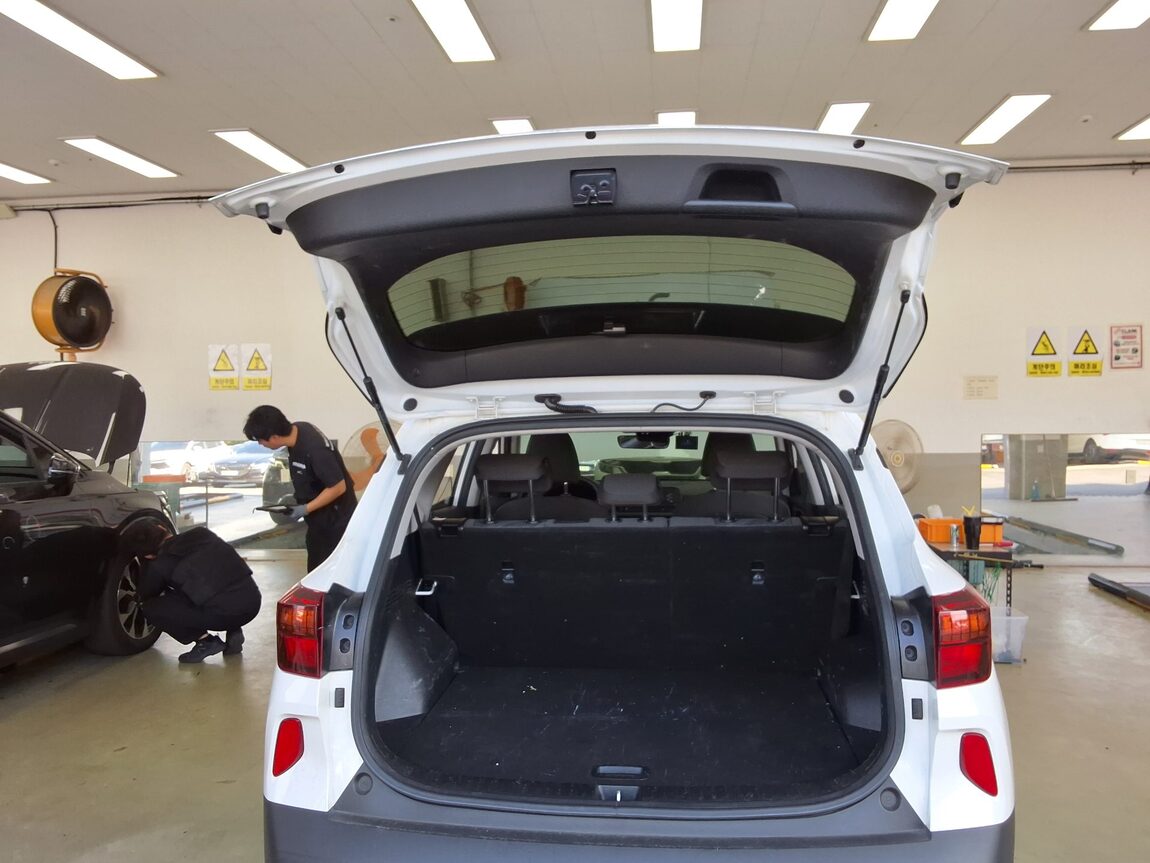 KIA SELTOS 1.6 DIESEL 2WD TRENDY 2022 - zdjęcie 15