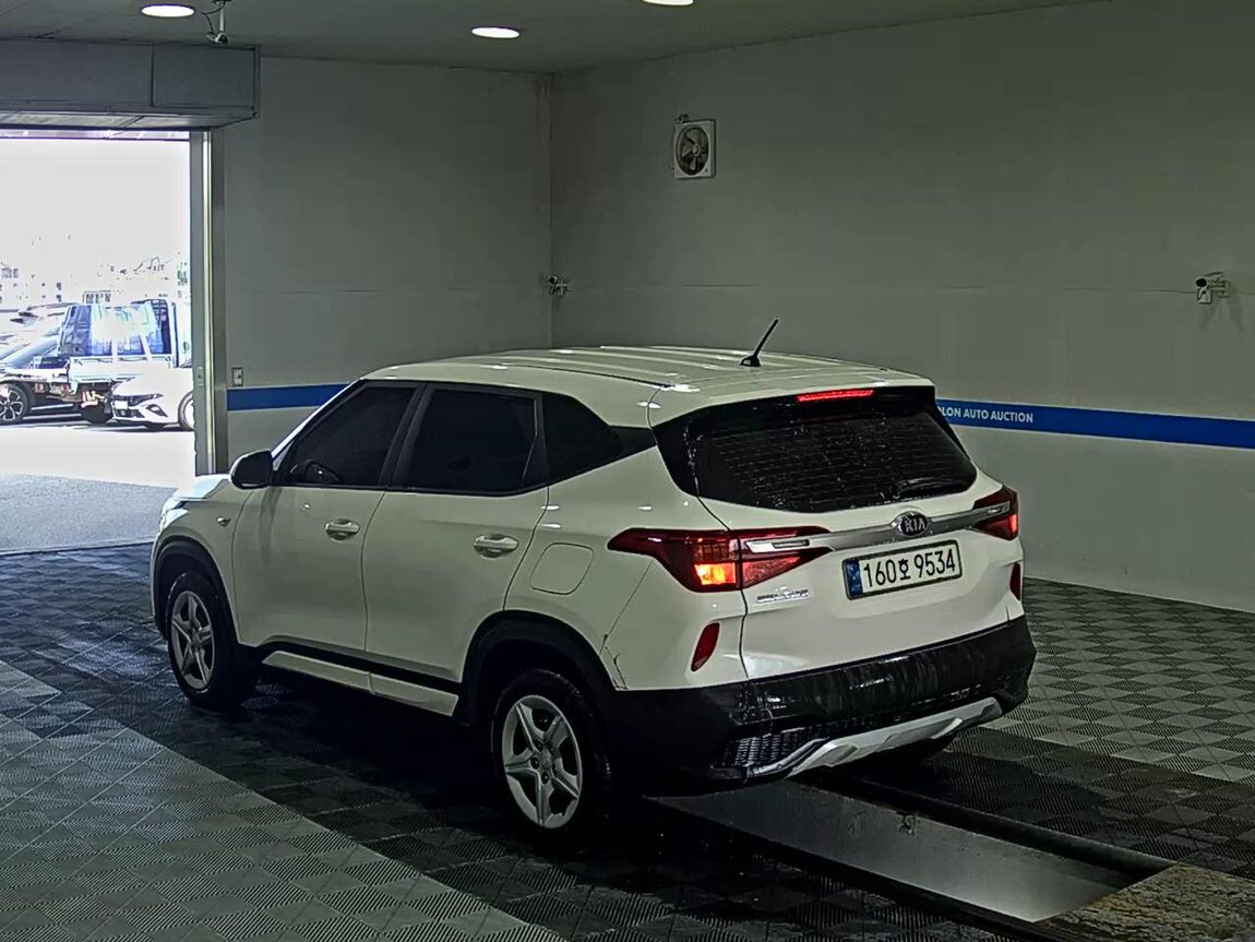 KIA SELTOS 1.6 DIESEL 2WD TRENDY 2022 - zdjęcie 6