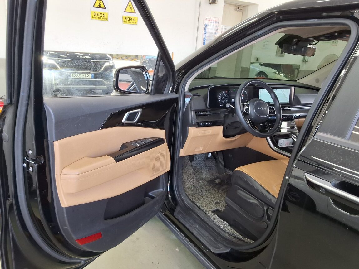 KIA NEW CARNIVAL (KA4) 9-SEATER GASOLINE PRESTIGE 2023 - zdjęcie 10