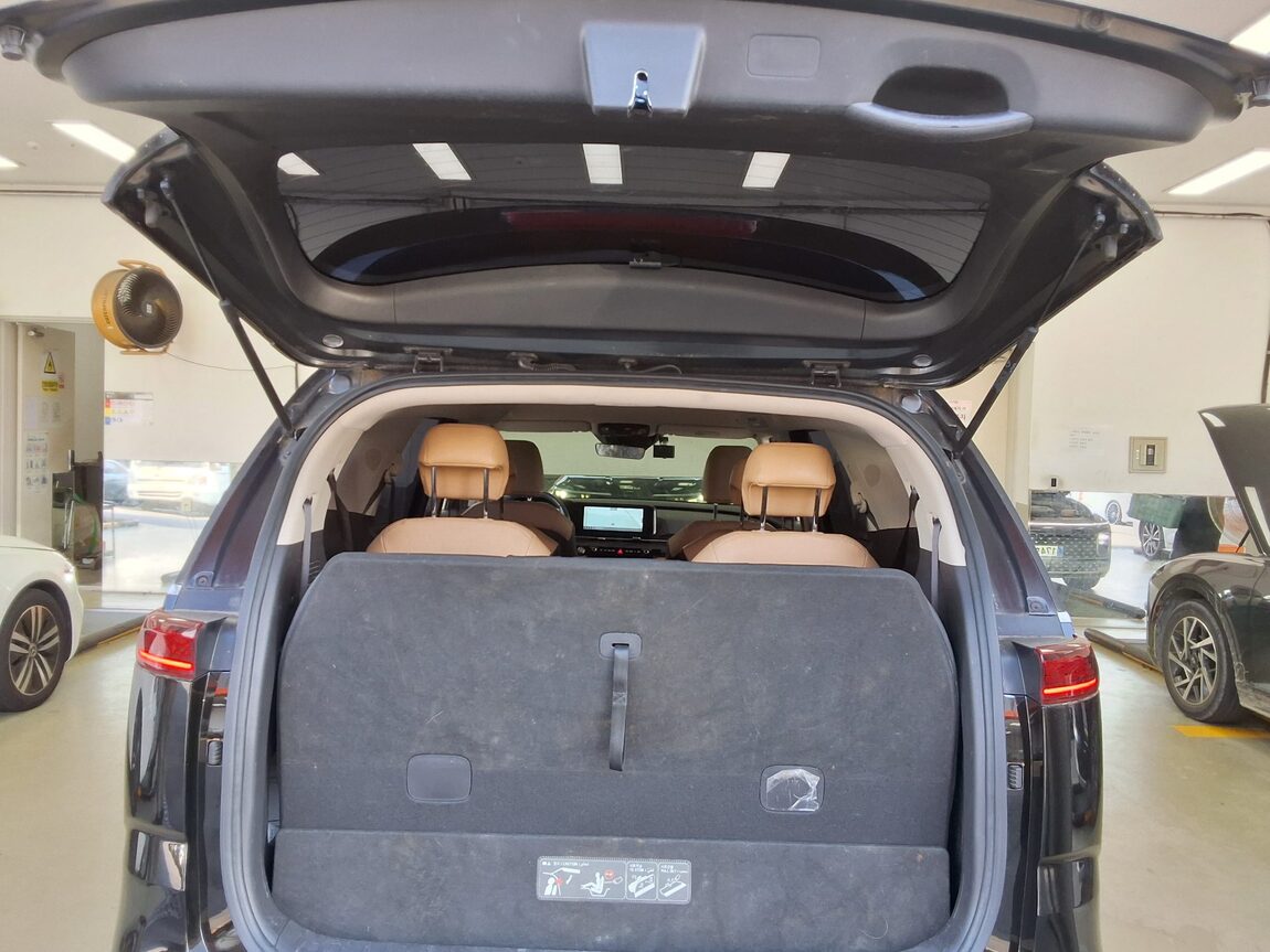 KIA NEW CARNIVAL (KA4) 9-SEATER GASOLINE PRESTIGE 2023 - zdjęcie 15