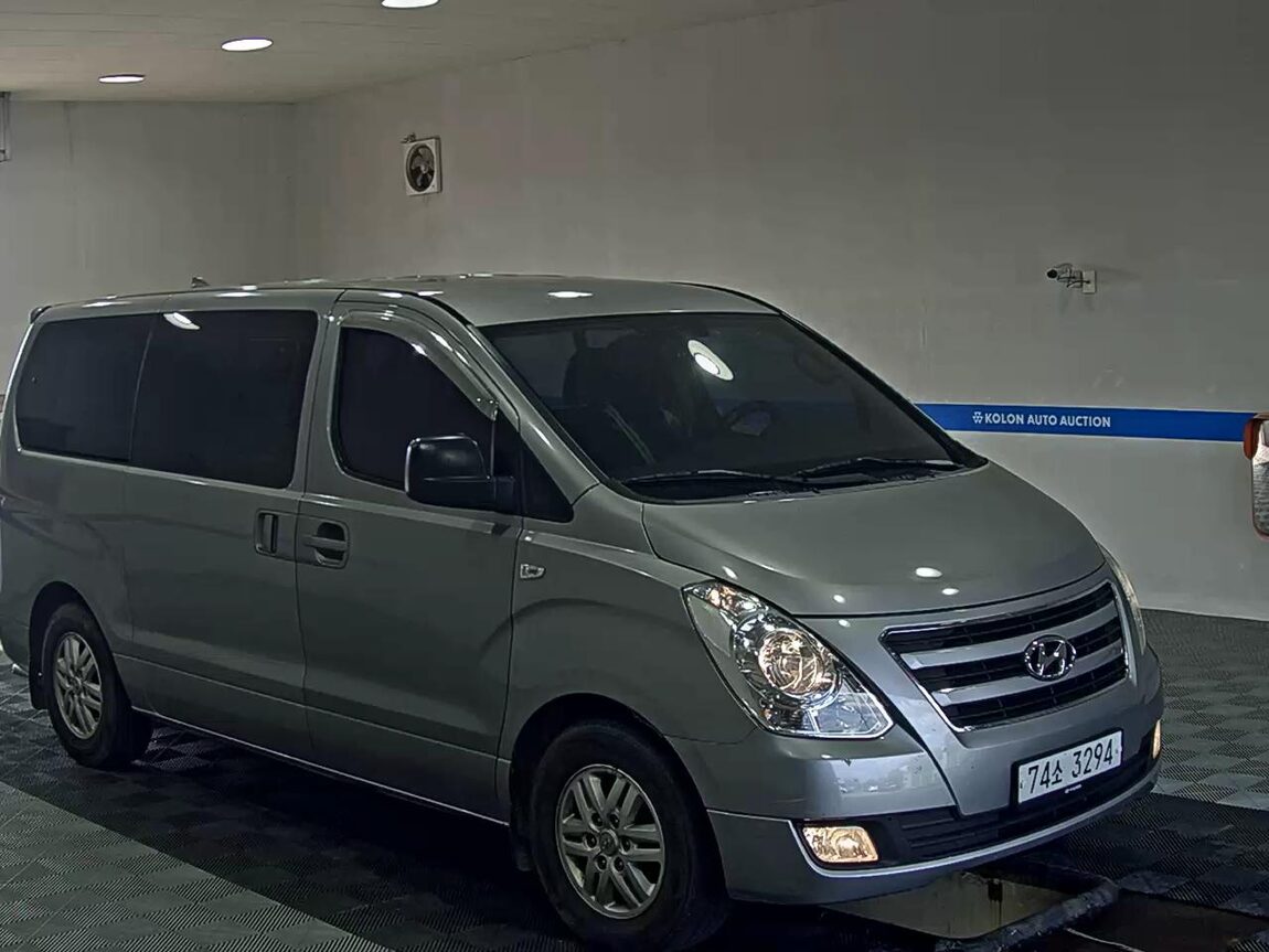 HYUNDAI GRAND STAREX 12-SEATER DIESEL MODERN 2017 - zdjęcie 3
