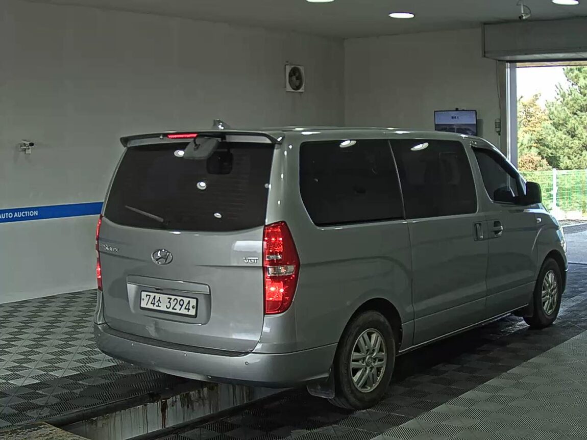 HYUNDAI GRAND STAREX 12-SEATER DIESEL MODERN 2017 - zdjęcie 5