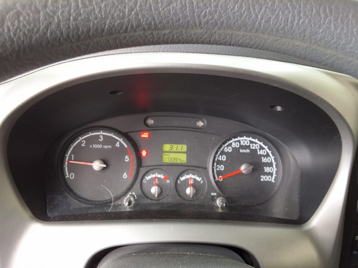 KIA BONGO III CARGO FREEZER BOX TRUCK 1 TON KING CAB 2015 - zdjęcie 10
