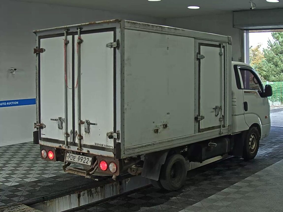 KIA BONGO III CARGO FREEZER BOX TRUCK 1 TON KING CAB 2015 - zdjęcie 5