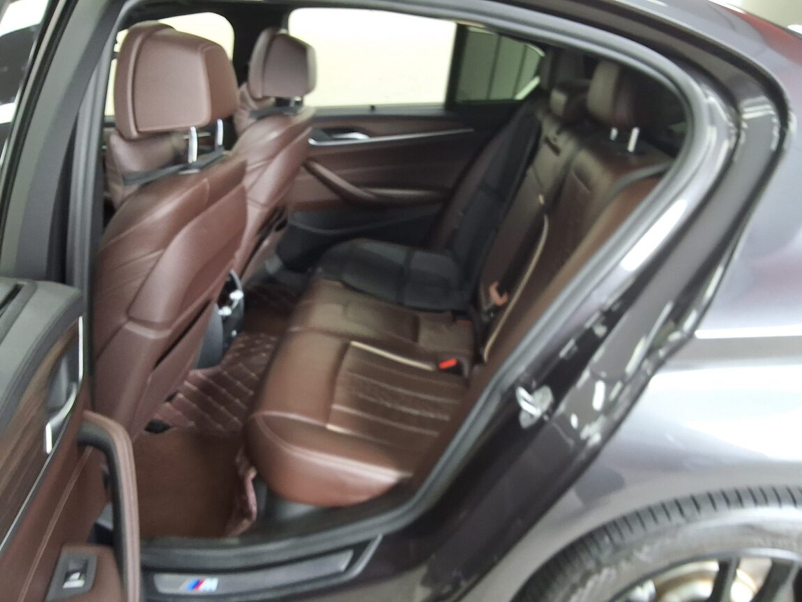 BMW 5 SERIES (7TH GEN) 520d xDRIVE M SPORT PACK PLUS 2018 - zdjęcie 13