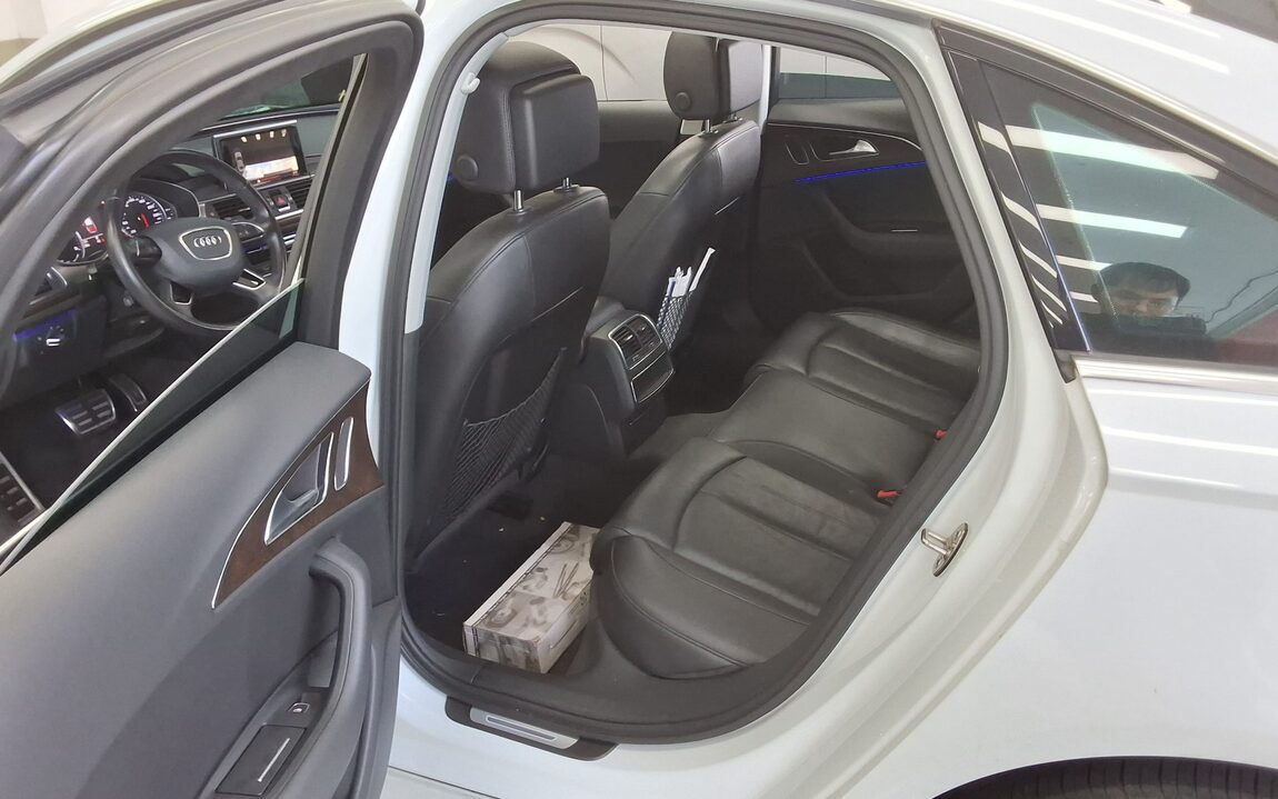 AUDI A6 (4TH GEN) 35 TDI COMFORT 2016 - zdjęcie 12