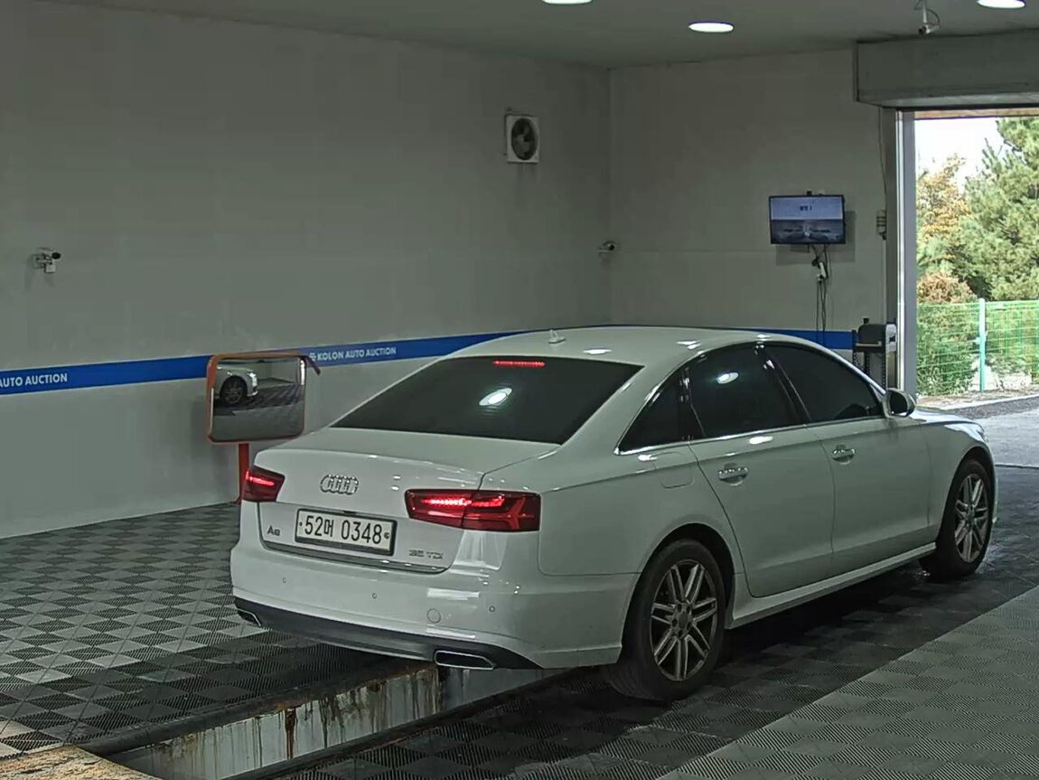 AUDI A6 (4TH GEN) 35 TDI COMFORT 2016 - zdjęcie 5