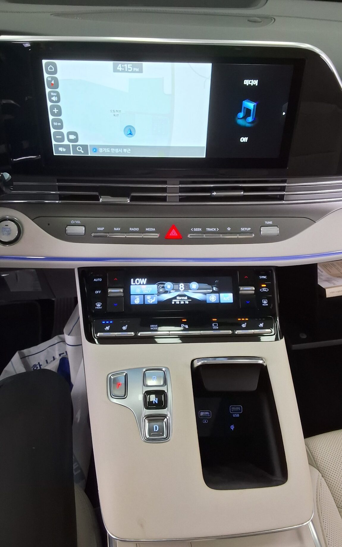 HYUNDAI THE NEW GRANDEUR IG HYBRID 2.4 HEV LE BLANC 2022 - zdjęcie 18