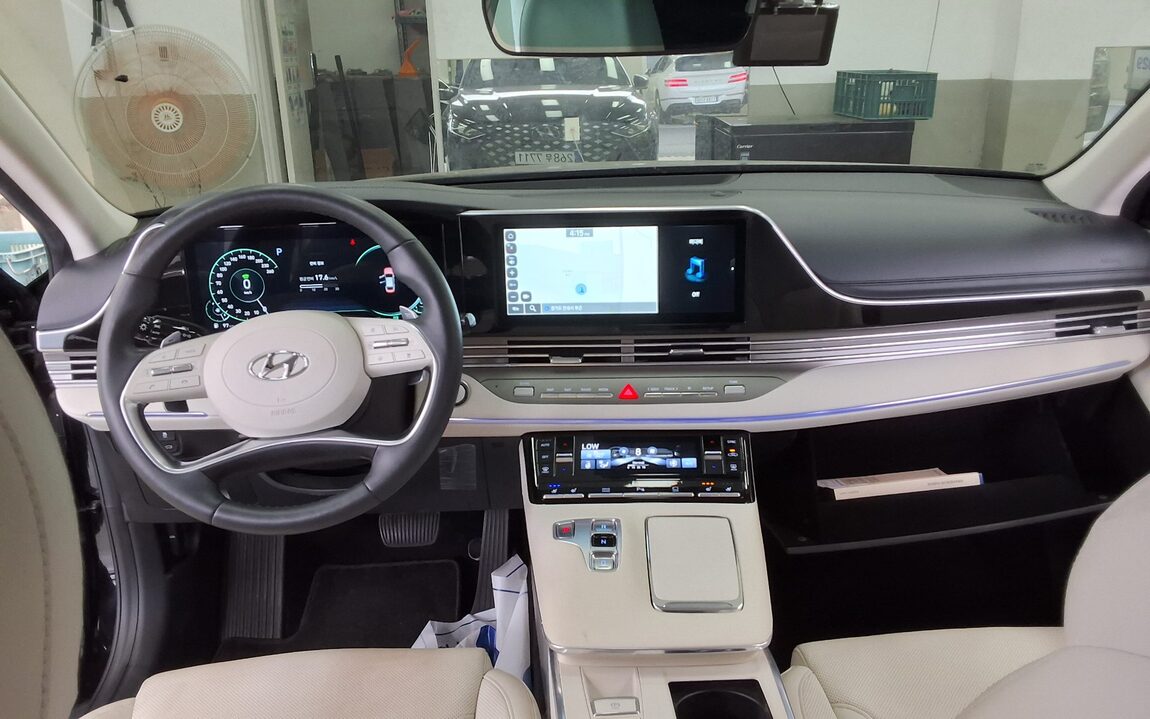HYUNDAI THE NEW GRANDEUR IG HYBRID 2.4 HEV LE BLANC 2022 - zdjęcie 11