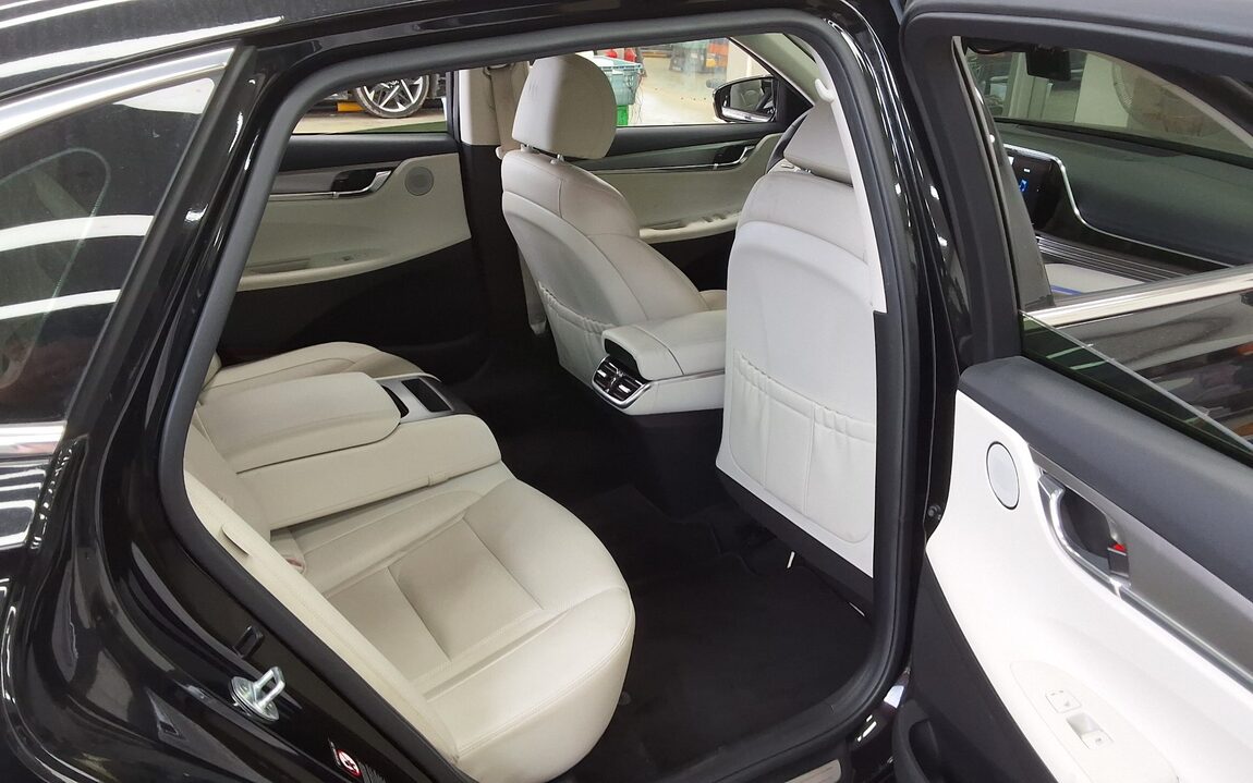 HYUNDAI THE NEW GRANDEUR IG HYBRID 2.4 HEV LE BLANC 2022 - zdjęcie 13