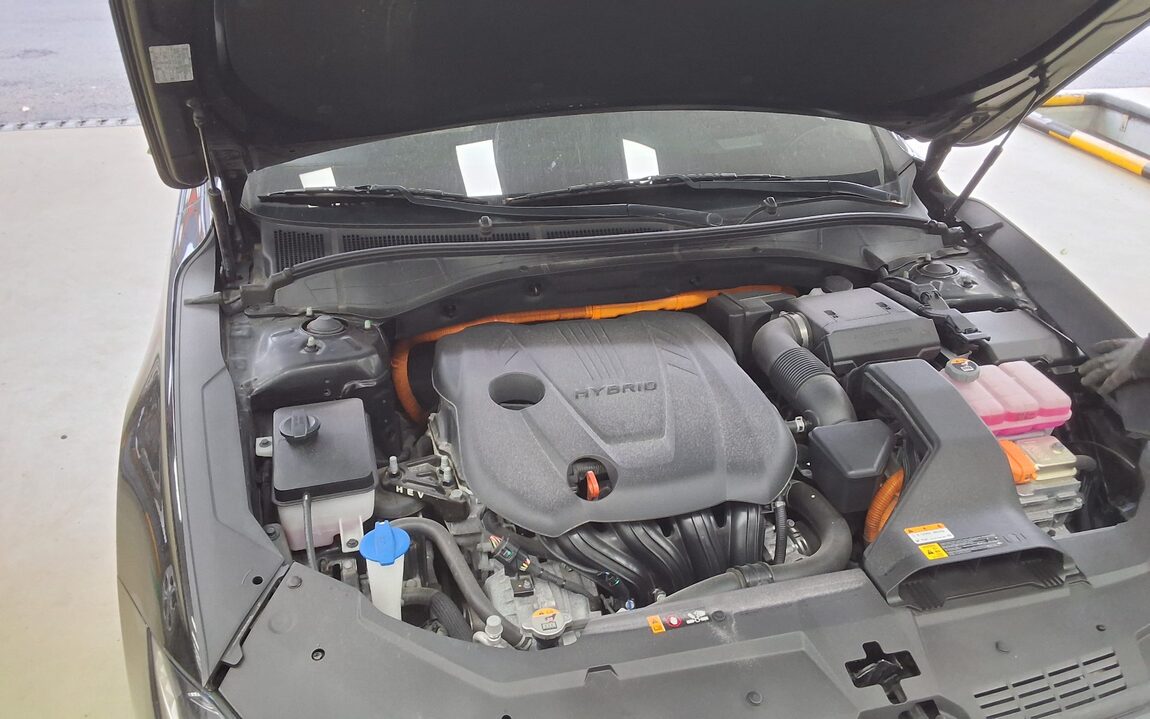 HYUNDAI THE NEW GRANDEUR IG HYBRID 2.4 HEV LE BLANC 2022 - zdjęcie 21