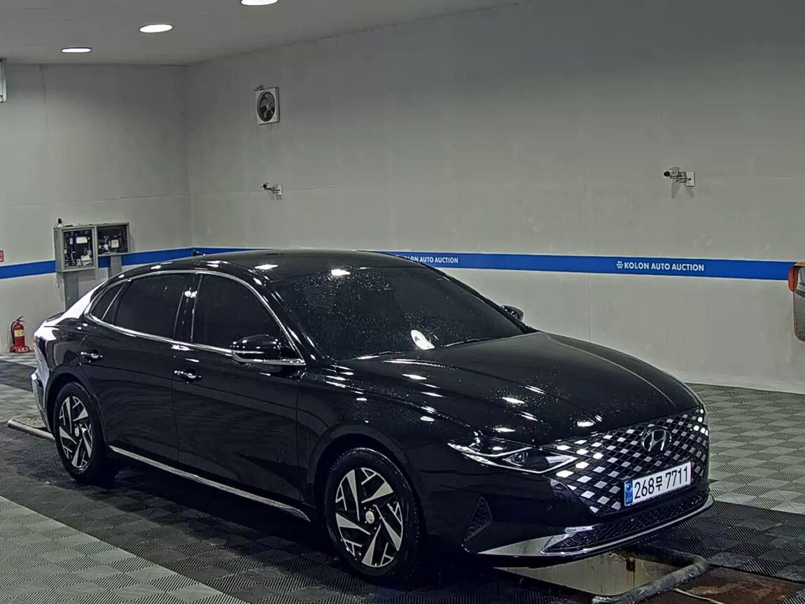 HYUNDAI THE NEW GRANDEUR IG HYBRID 2.4 HEV LE BLANC 2022 - zdjęcie 3