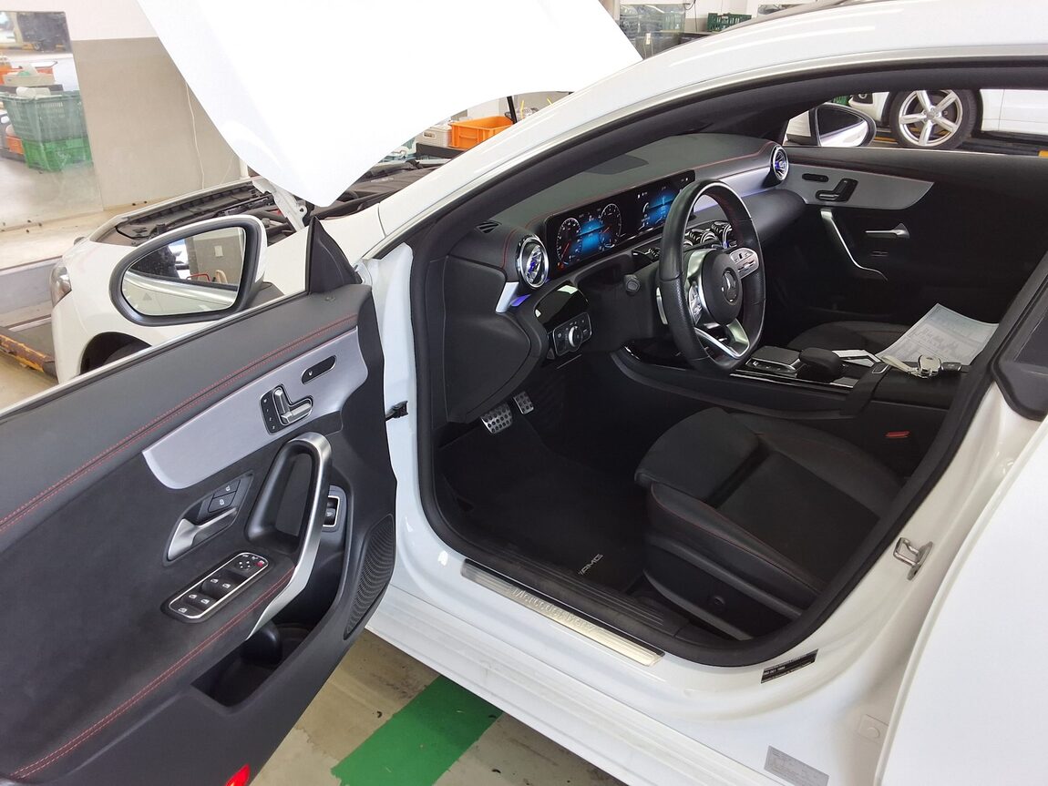 MERCEDES-BENZ CLA-CLASS (2ND GEN) CLA250 4MATIC 2021 - zdjęcie 10