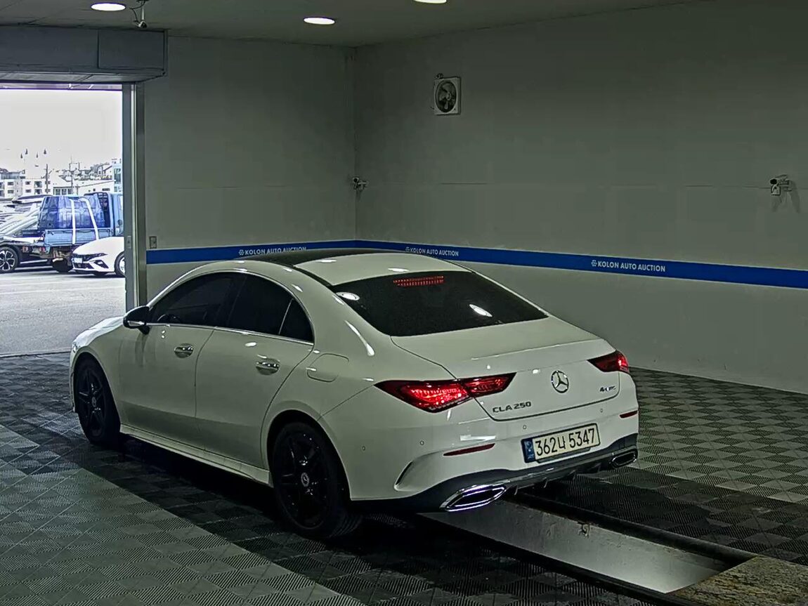 MERCEDES-BENZ CLA-CLASS (2ND GEN) CLA250 4MATIC 2021 - zdjęcie 6
