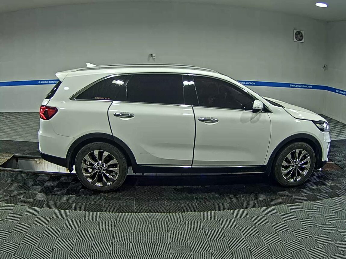 KIA THE NEW SORENTO DIESEL R2.0 2WD NOBLESSE 2019 - zdjęcie 4