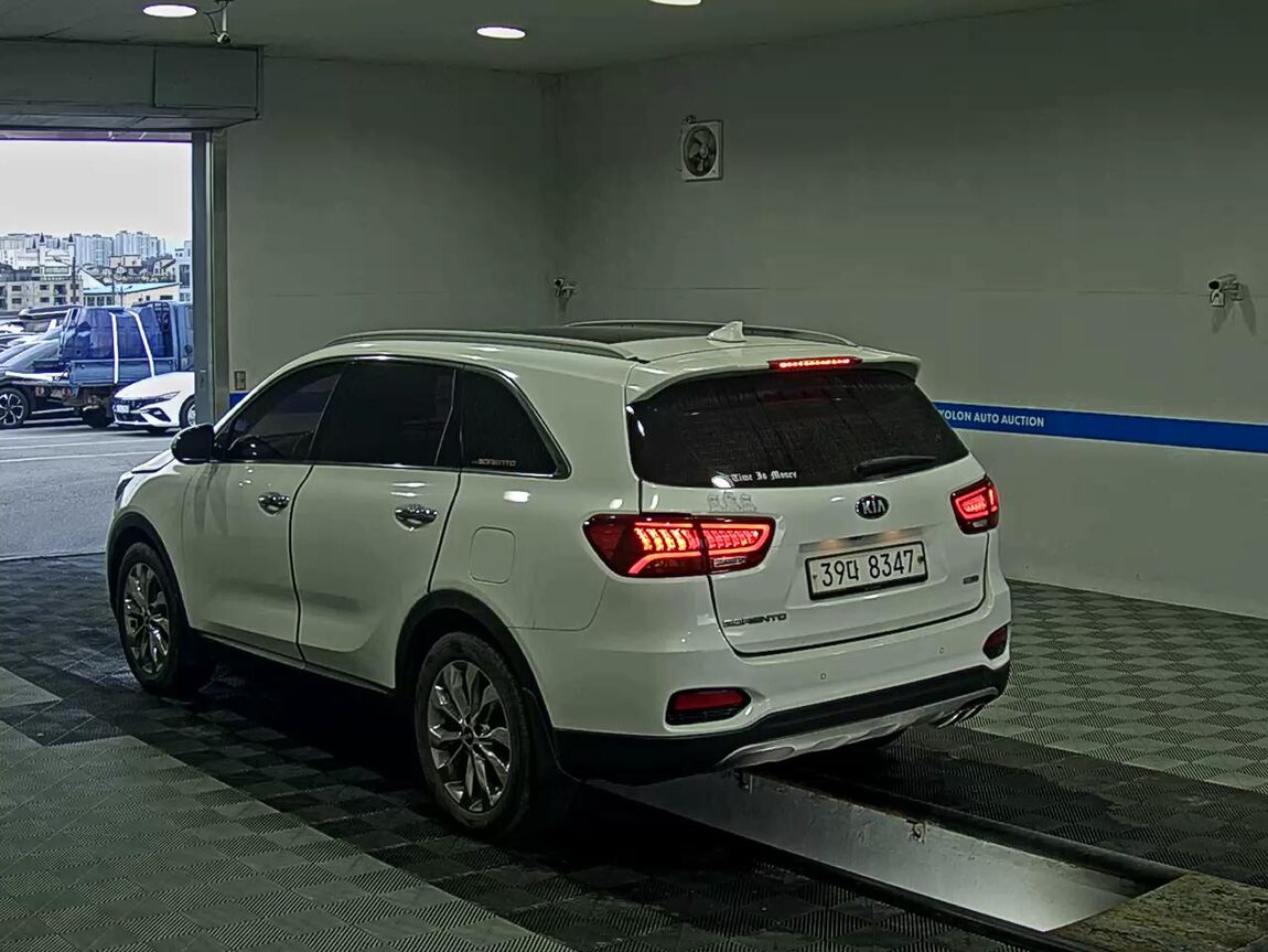 KIA THE NEW SORENTO DIESEL R2.0 2WD NOBLESSE 2019 - zdjęcie 6