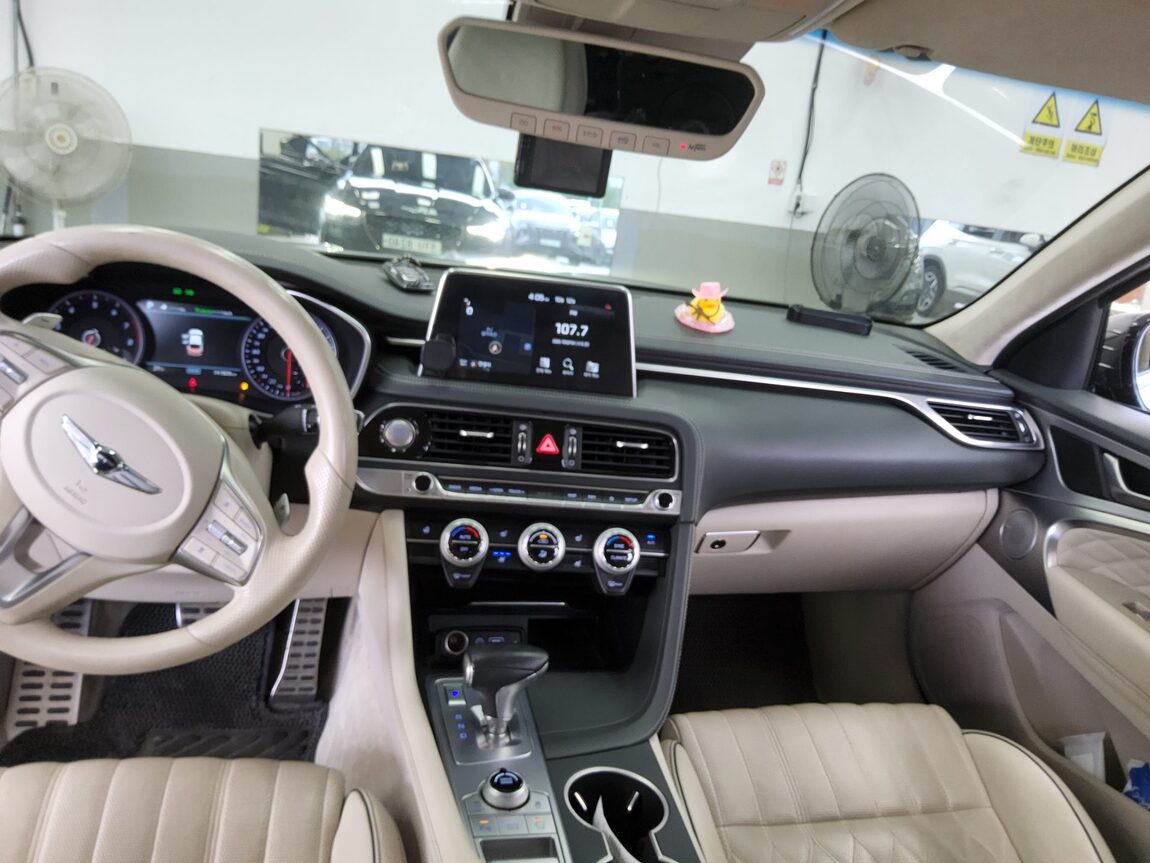 GENESIS G70 3.3T SPORTS SUPREME 2018 - zdjęcie 11