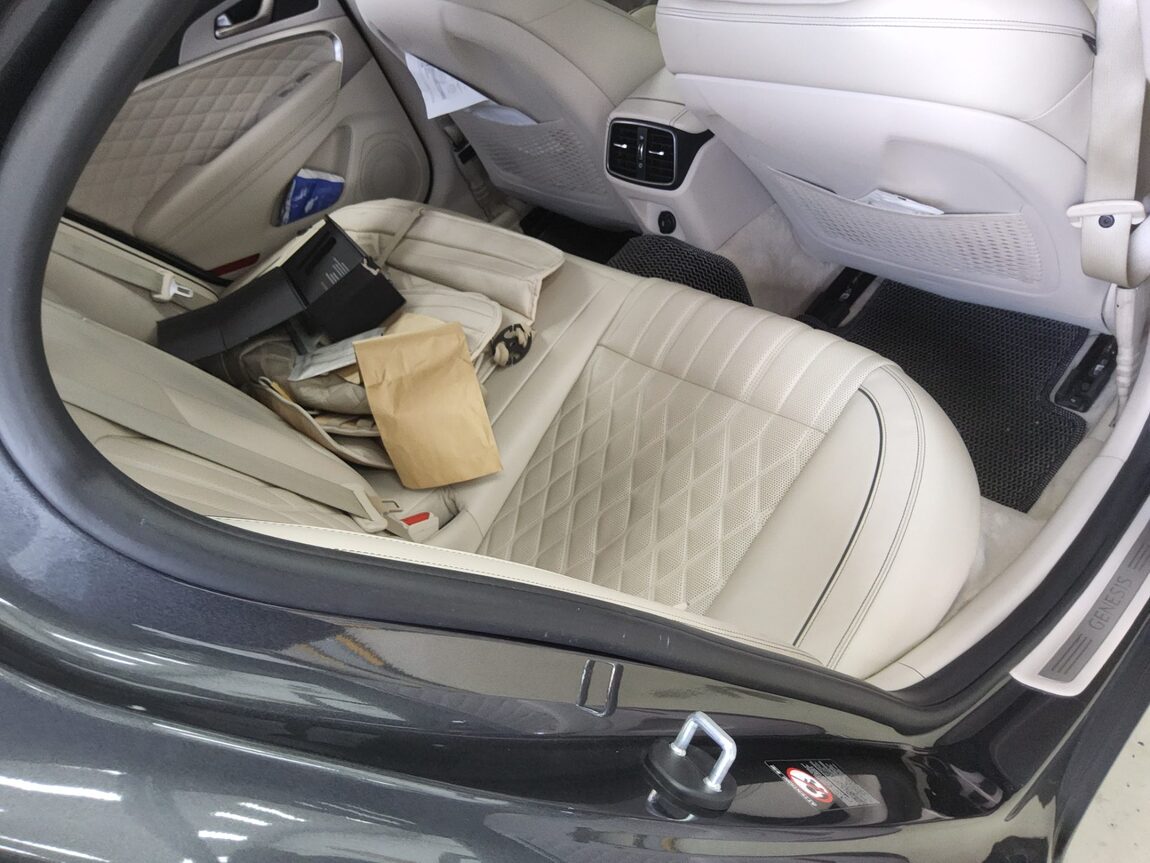 GENESIS G70 3.3T SPORTS SUPREME 2018 - zdjęcie 13