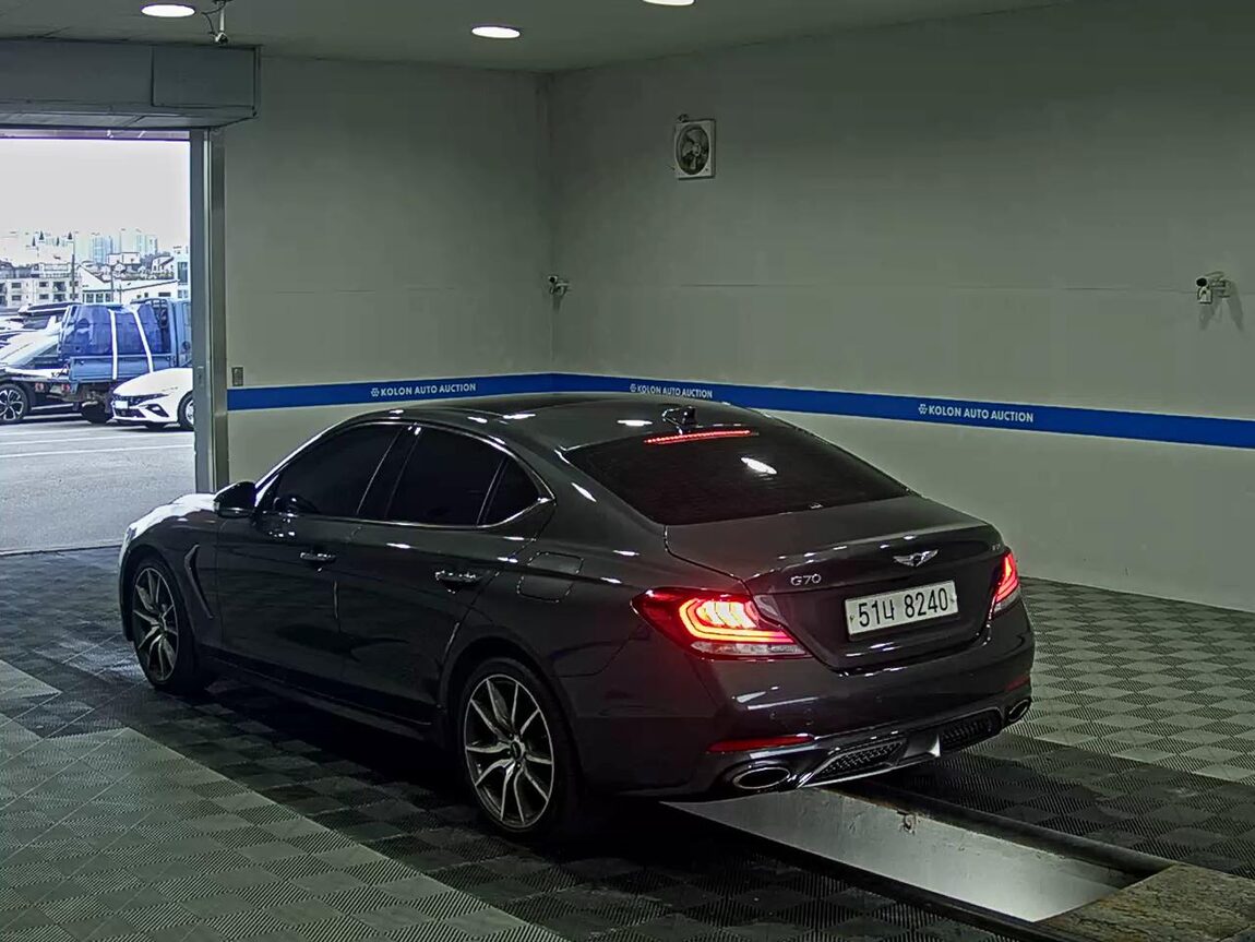 GENESIS G70 3.3T SPORTS SUPREME 2018 - zdjęcie 6