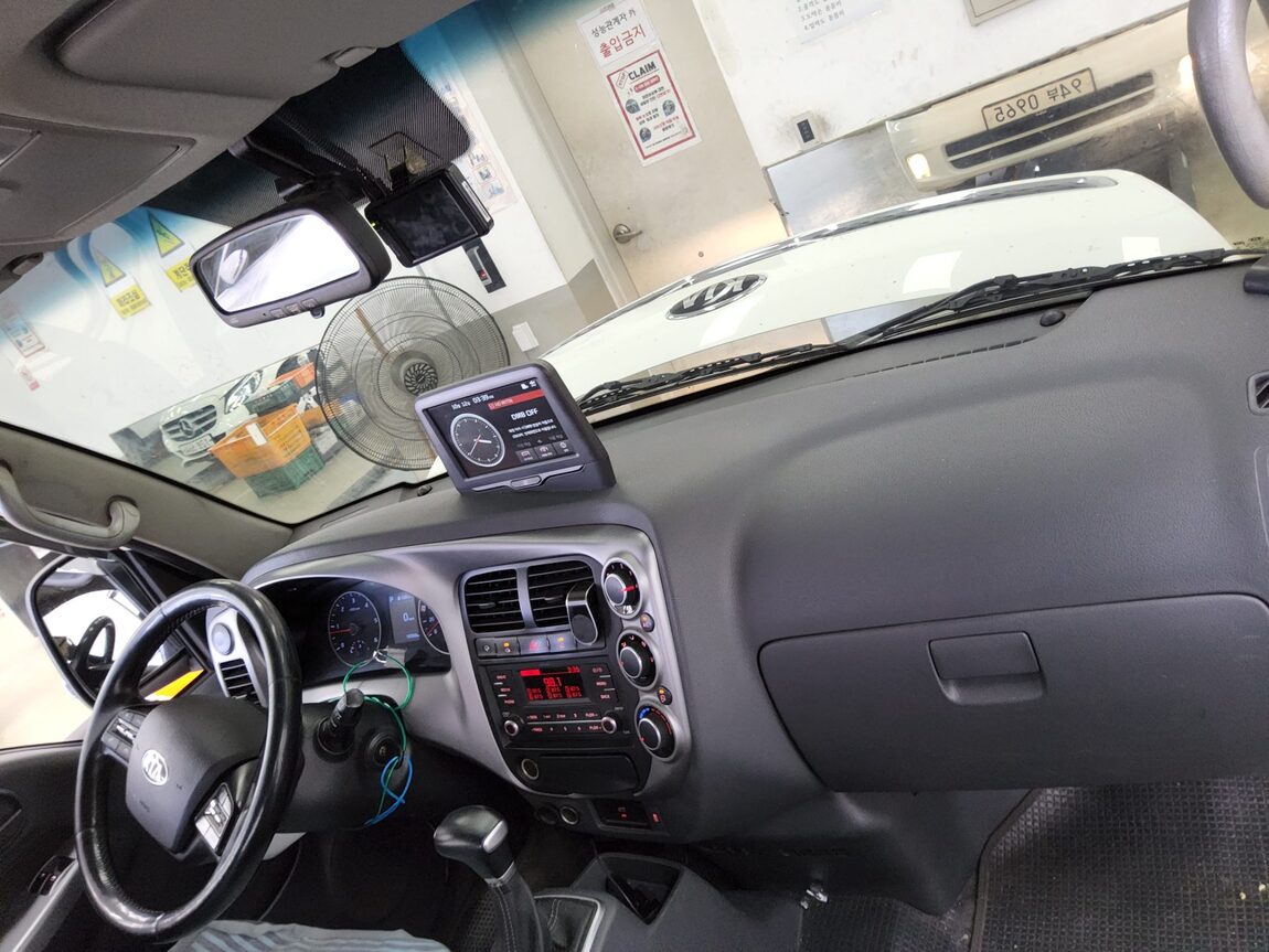KIA THE NEW BONGO III CARGO 1 TON KING CAB EXTRA LONG WHEELBASE GL 2020 - zdjęcie 11