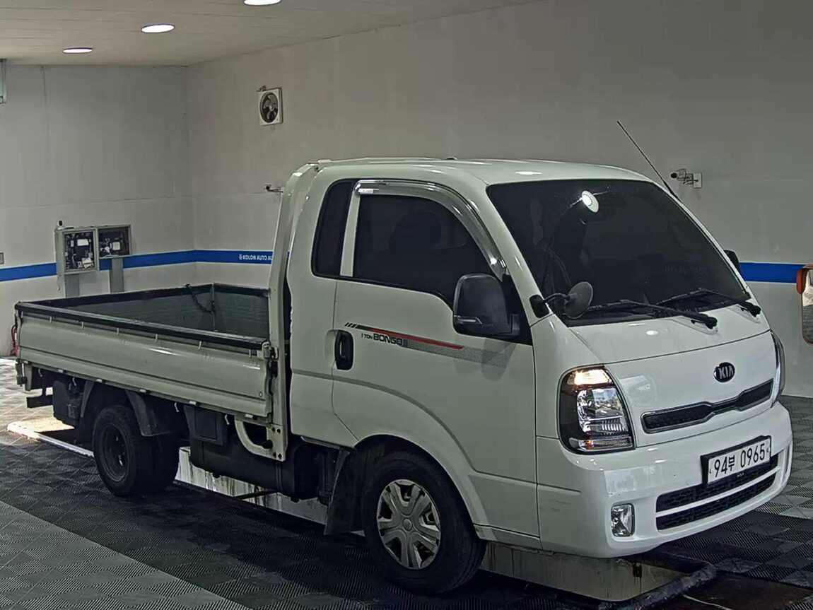 KIA THE NEW BONGO III CARGO 1 TON KING CAB EXTRA LONG WHEELBASE GL 2020 - zdjęcie 3