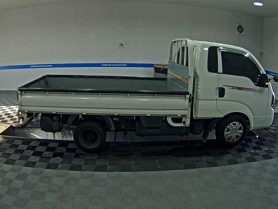 KIA THE NEW BONGO III CARGO 1 TON KING CAB EXTRA LONG WHEELBASE GL 2020 - zdjęcie 4