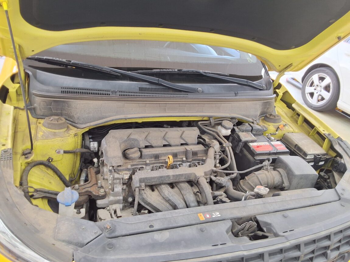 HYUNDAI VENUE 1.6 GASOLINE DRIVING SCHOOL USE 2021 - zdjęcie 18