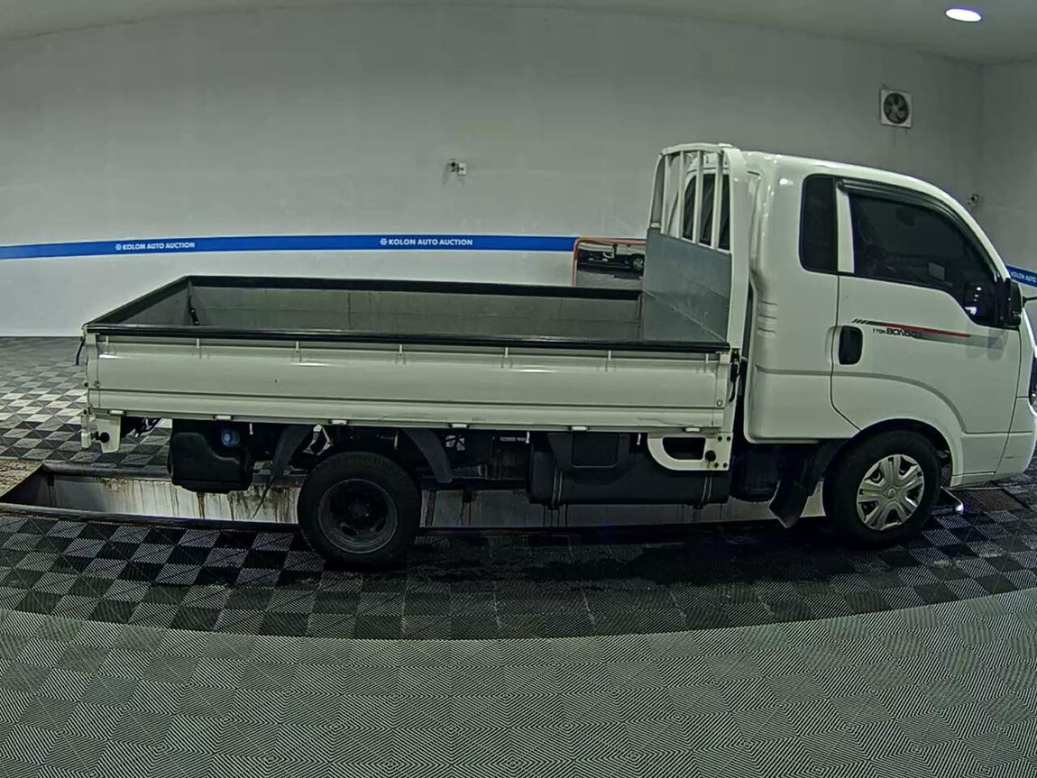 KIA THE NEW BONGO III CARGO 1 TON KING CAB EXTRA LONG WHEELBASE GL 2022 - zdjęcie 4
