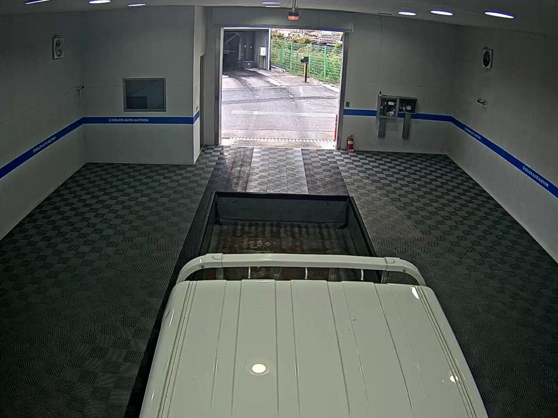 KIA THE NEW BONGO III CARGO 1 TON KING CAB EXTRA LONG WHEELBASE GL 2022 - zdjęcie 7