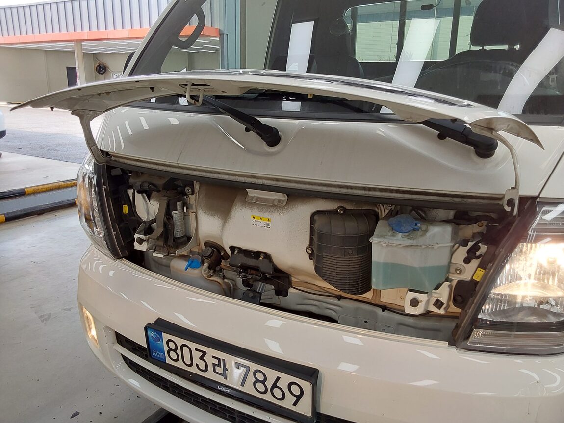 KIA THE NEW BONGO III CARGO 1 TON KING CAB EXTRA LONG WHEELBASE GL 2022 - zdjęcie 17