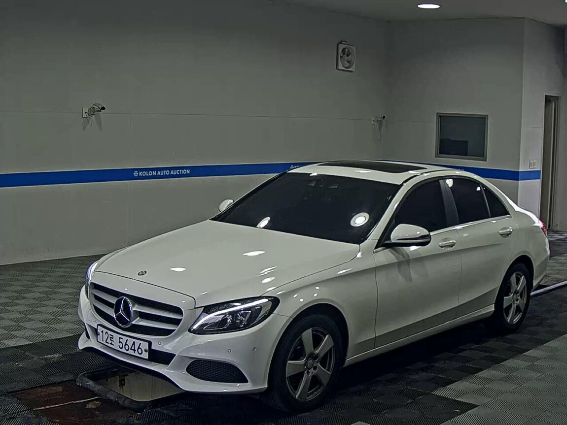 MERCEDES-BENZ C-CLASS (4TH GEN) C200 2016 - zdjęcie 2