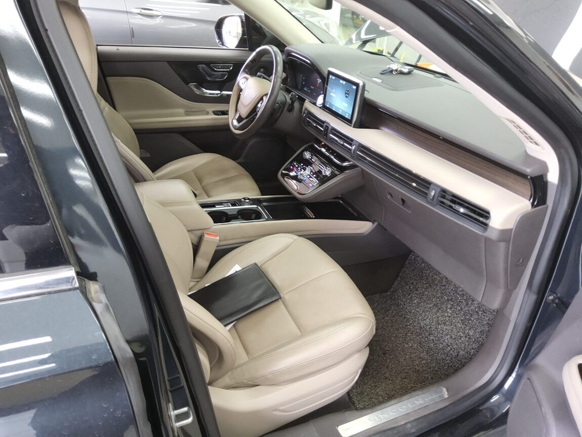 LINCOLN CORSAIR 2.0 AWD RESERVE 2021 - zdjęcie 14