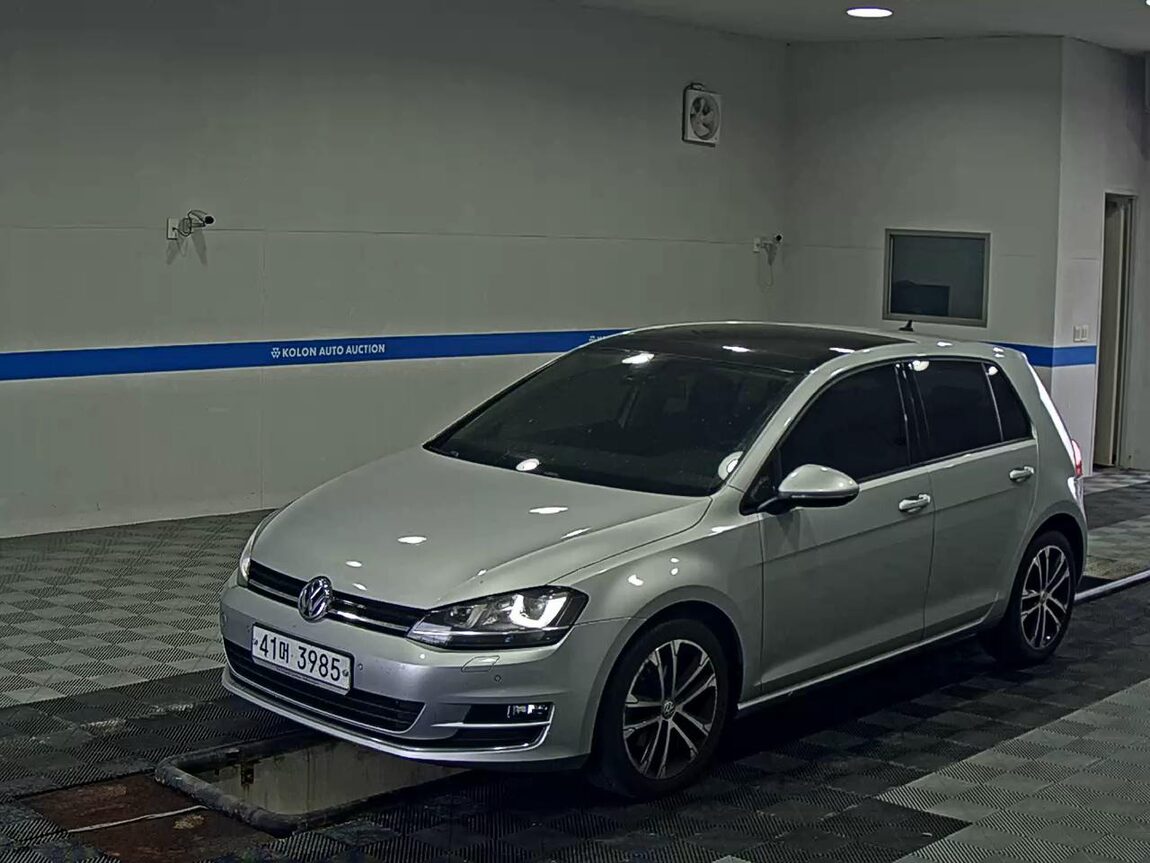 VOLKSWAGEN GOLF (7TH GEN) 2.0 TDI PREMIUM 2014 - zdjęcie 2