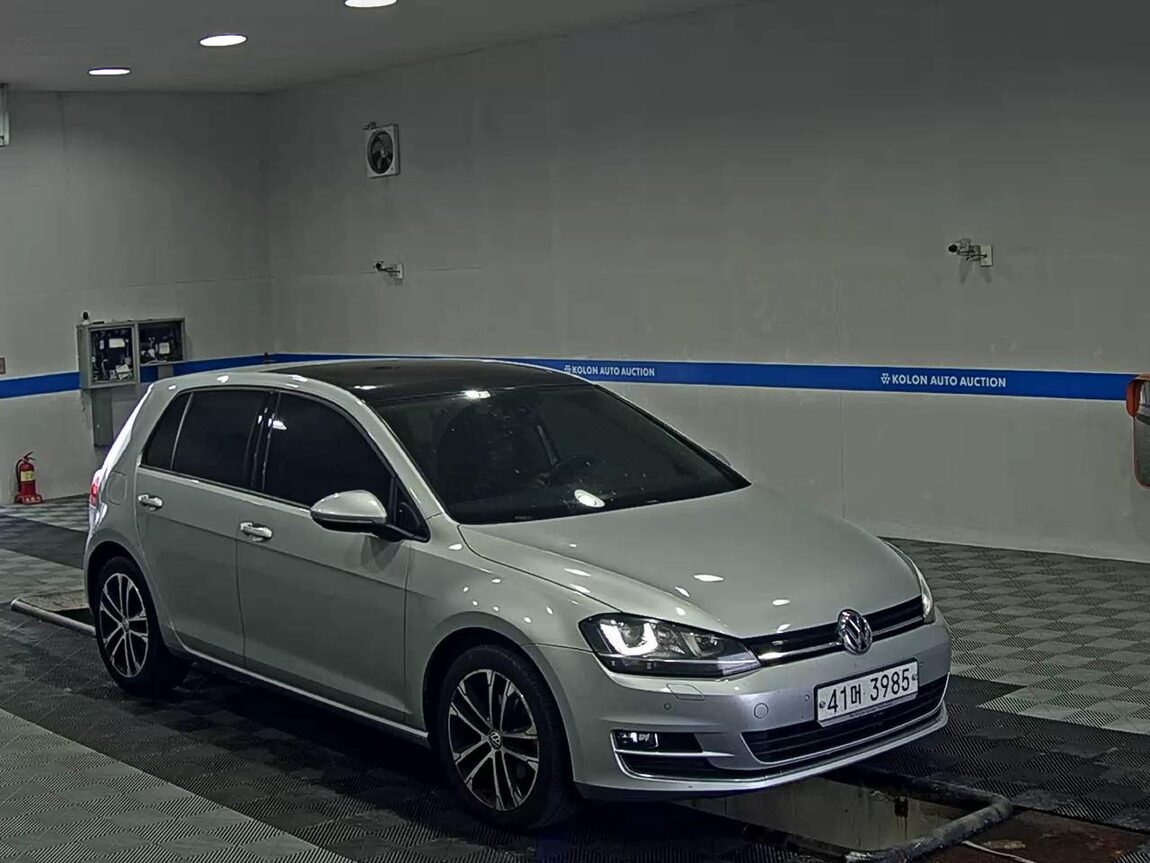 VOLKSWAGEN GOLF (7TH GEN) 2.0 TDI PREMIUM 2014 - zdjęcie 3