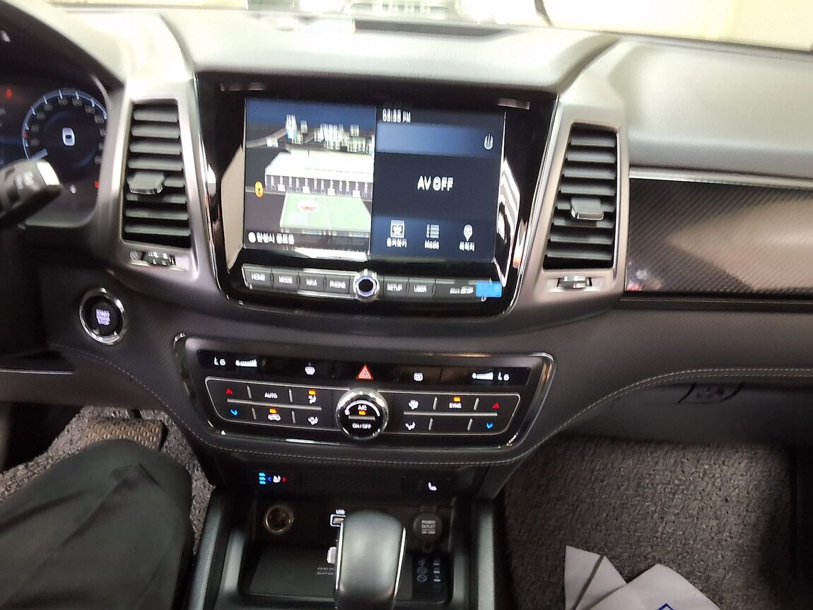 KG MOBILITY (SSANGYONG) THE NEW REXTON SPORTS KHAN 2.2 4WD PRESTIGE 2023 - zdjęcie 24