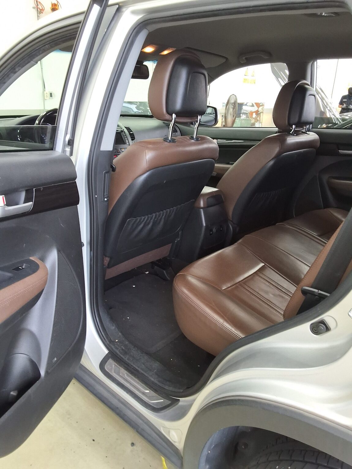 KIA SORENTO R DIESEL 2.2 4WD LIMITED PREMIUM 2011 - zdjęcie 12
