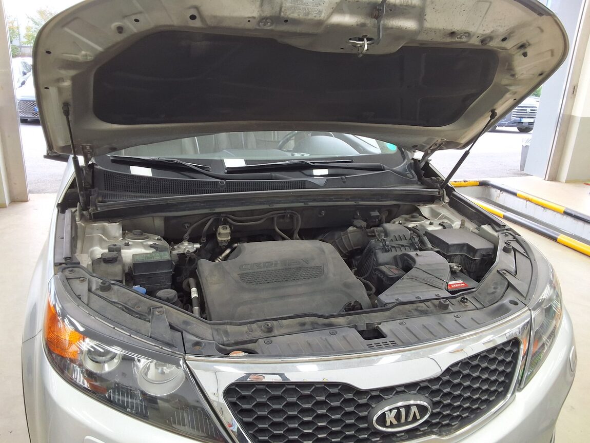 KIA SORENTO R DIESEL 2.2 4WD LIMITED PREMIUM 2011 - zdjęcie 19