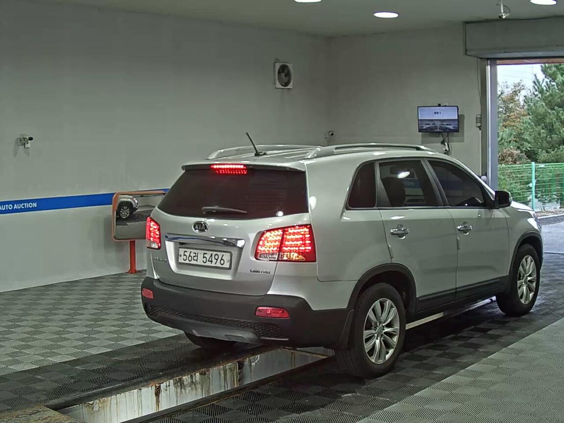KIA SORENTO R DIESEL 2.2 4WD LIMITED PREMIUM 2011 - zdjęcie 5
