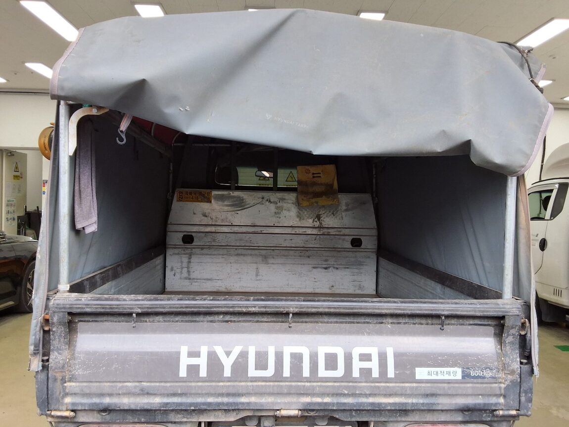 HYUNDAI PORTER II VGT 4WD DOUBLE CAB LONG WHEELBASE PREMIUM 2022 - zdjęcie 15