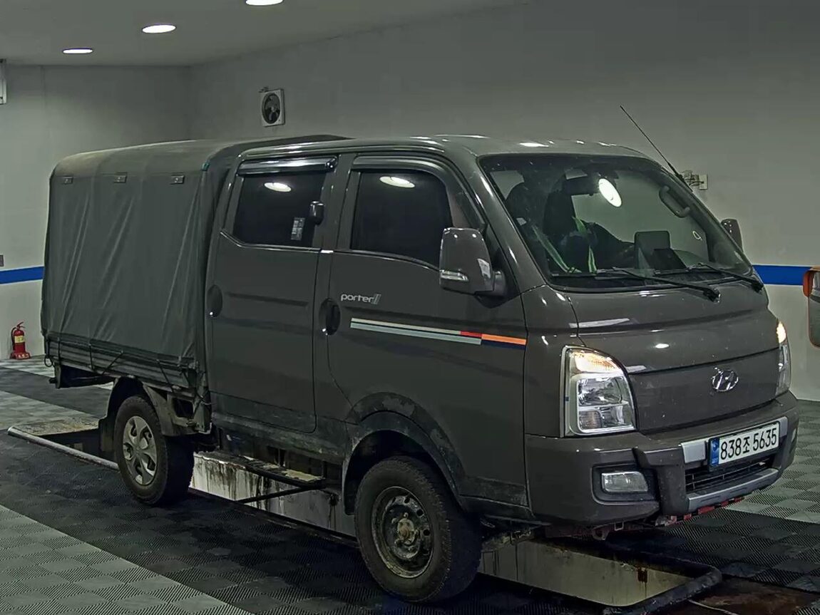 HYUNDAI PORTER II VGT 4WD DOUBLE CAB LONG WHEELBASE PREMIUM 2022 - zdjęcie 3