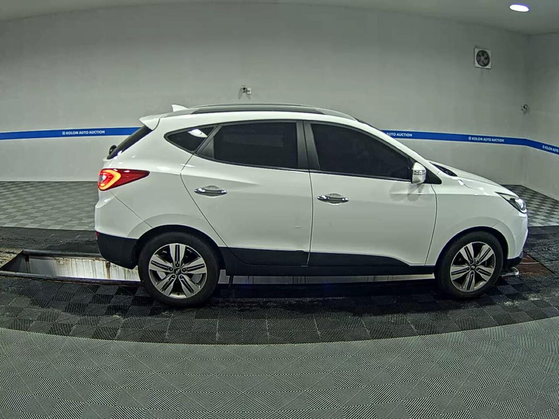 HYUNDAI NEW TUCSON ix DIESEL R2.0 2WD MODERN 2015 - zdjęcie 4