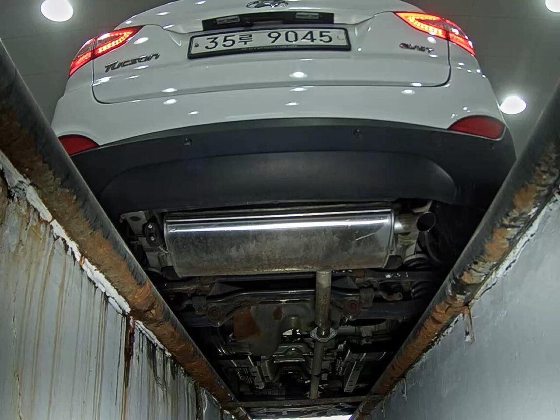 HYUNDAI NEW TUCSON ix DIESEL R2.0 2WD MODERN 2015 - zdjęcie 8