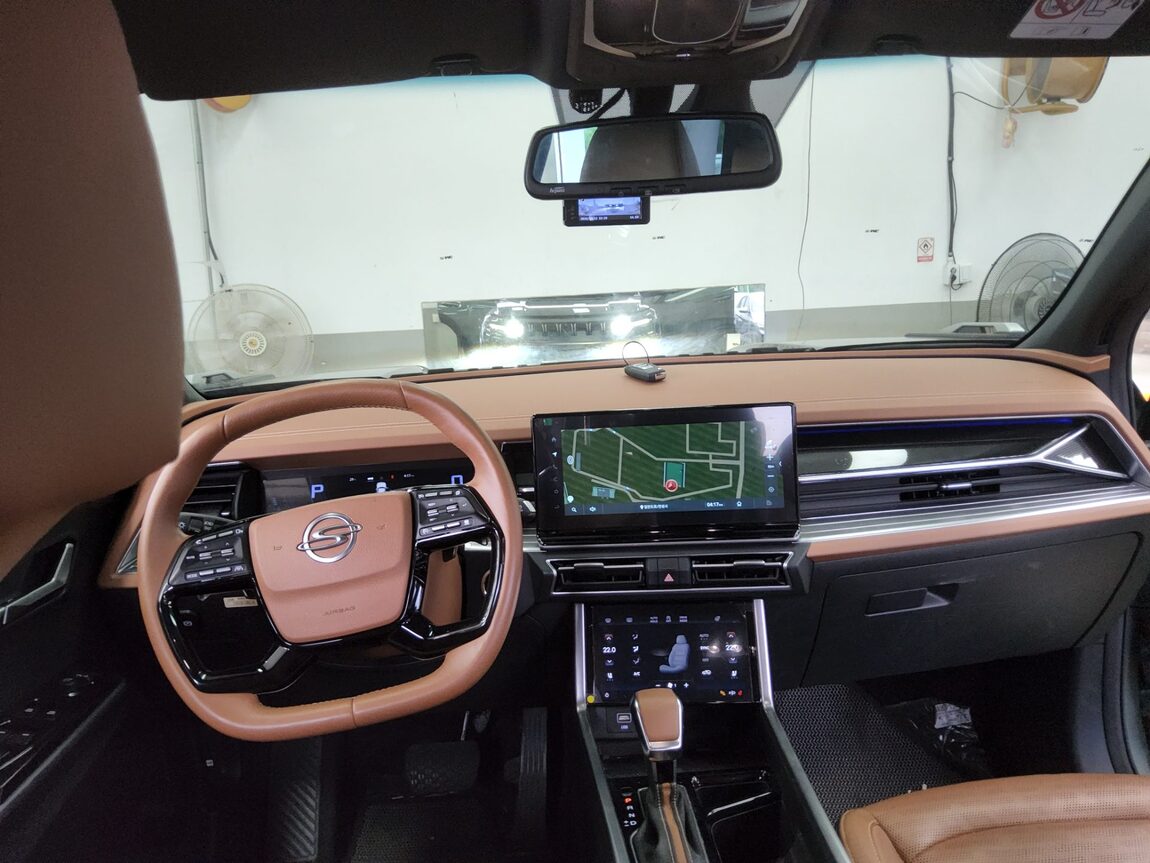KG MOBILITY (SSANGYONG) TORRES 1.5 GDI-T 2WD T7 2023 - zdjęcie 11