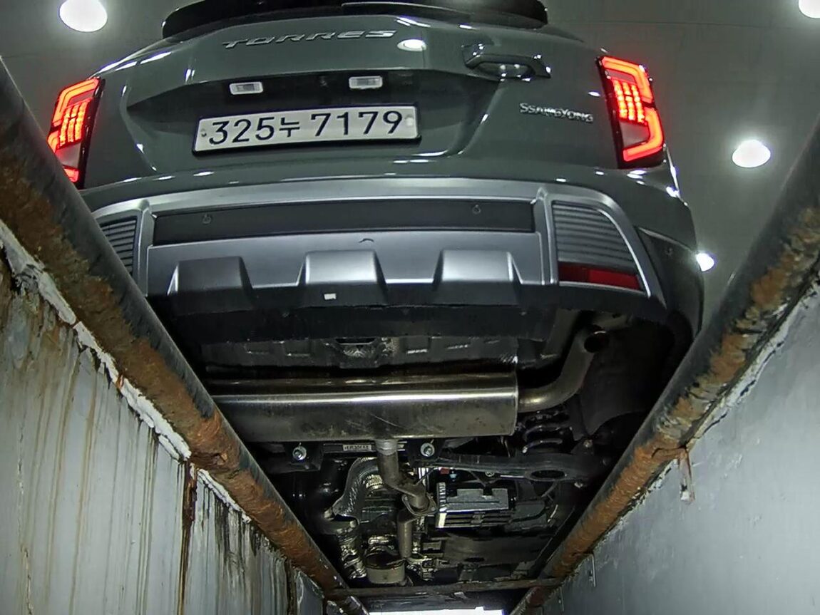 KG MOBILITY (SSANGYONG) TORRES 1.5 GDI-T 2WD T7 2023 - zdjęcie 8