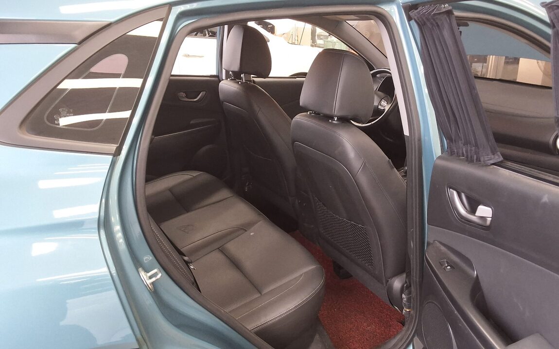 HYUNDAI KONA 1.6 GASOLINE 2WD MODERN POP 2018 - zdjęcie 13