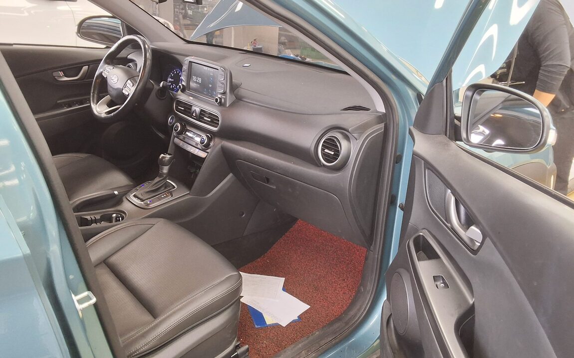 HYUNDAI KONA 1.6 GASOLINE 2WD MODERN POP 2018 - zdjęcie 14