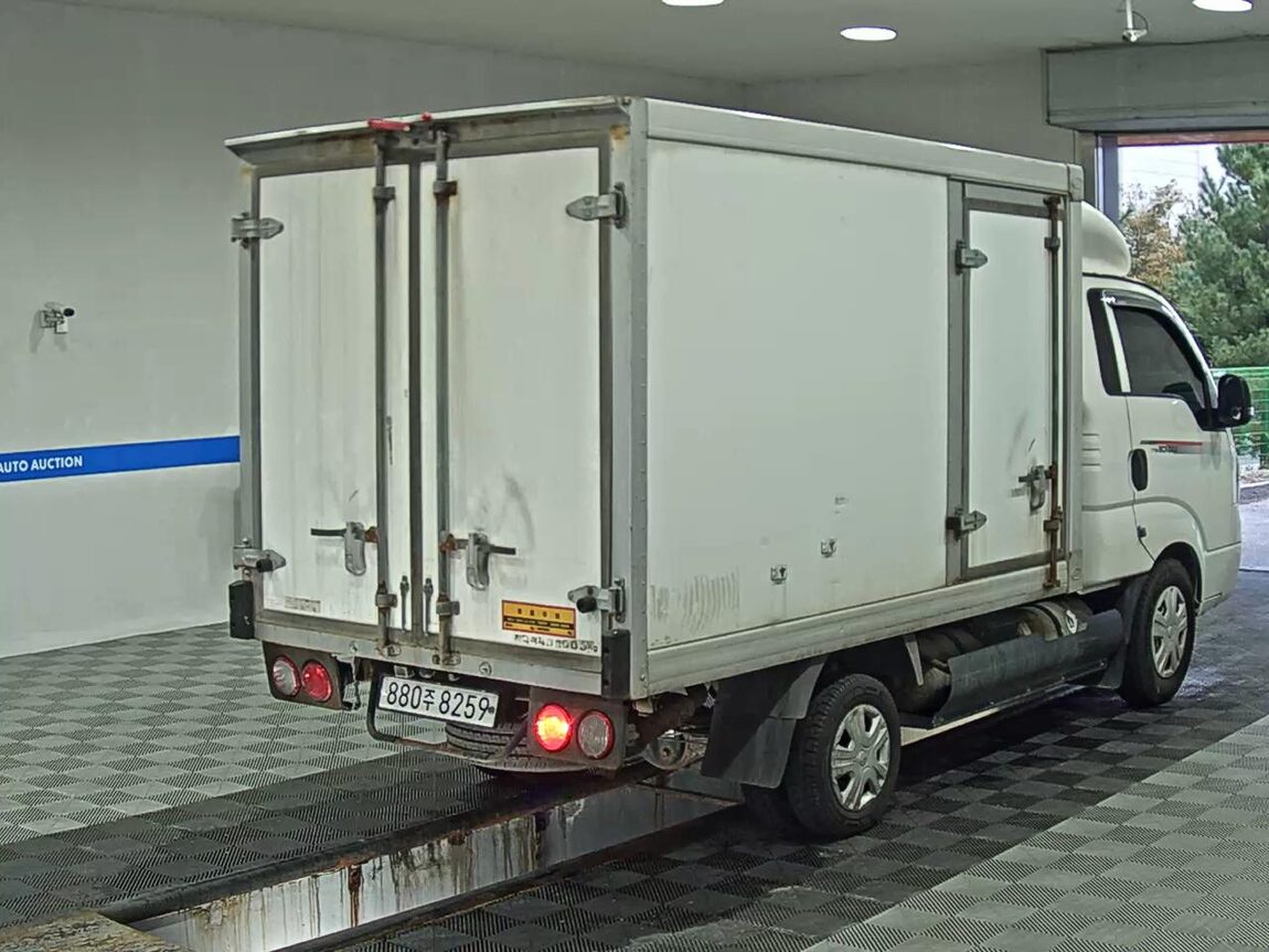 KIA THE NEW BONGO III CARGO 1 TON LPG KING CAB EXTRA LONG WHEELBASE GL 2020 - zdjęcie 5