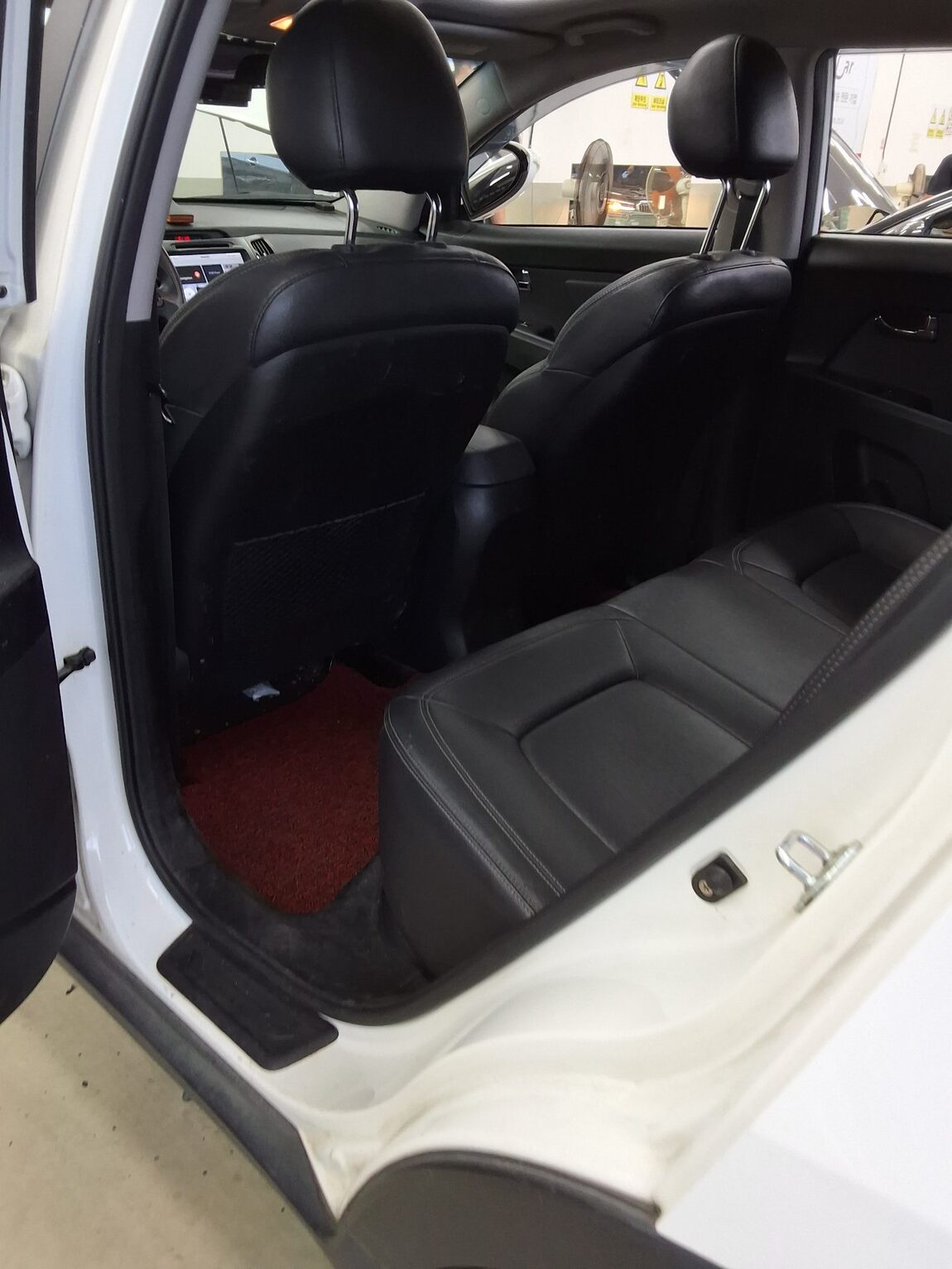 KIA SPORTAGE R DIESEL R2.0 2WD TLX PREMIUM MODEL 2011 - zdjęcie 12