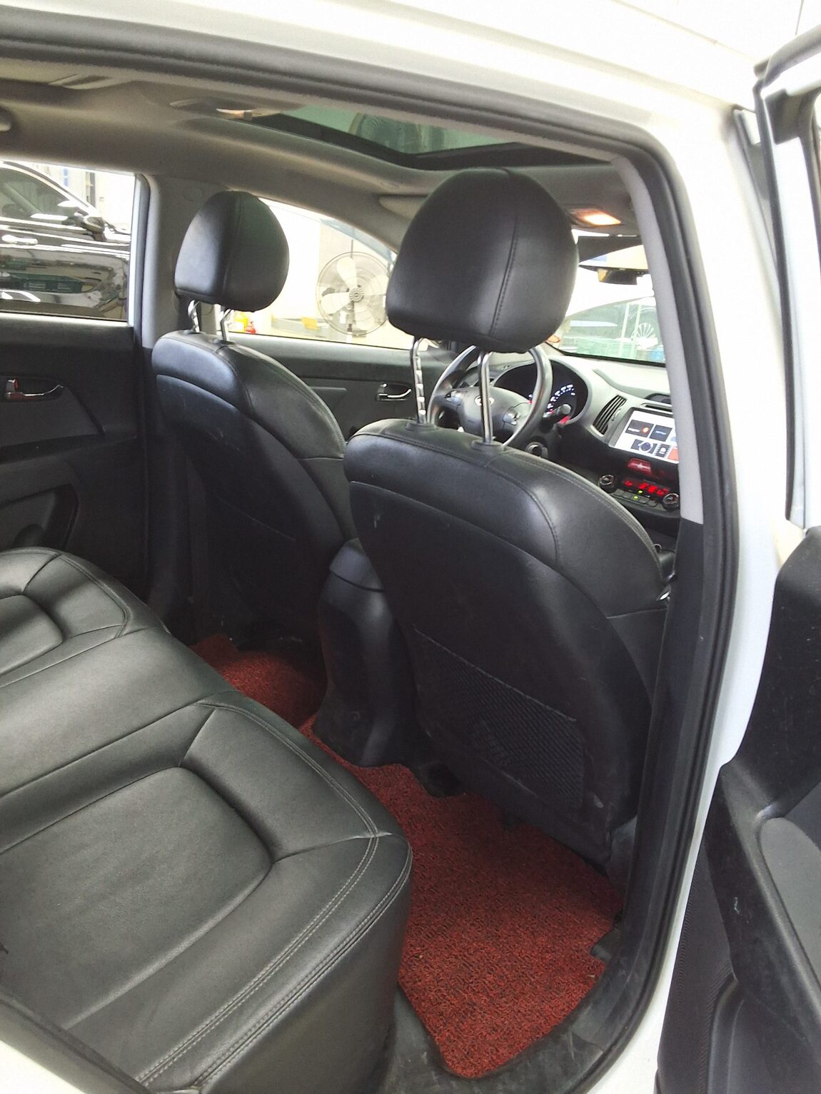 KIA SPORTAGE R DIESEL R2.0 2WD TLX PREMIUM MODEL 2011 - zdjęcie 13