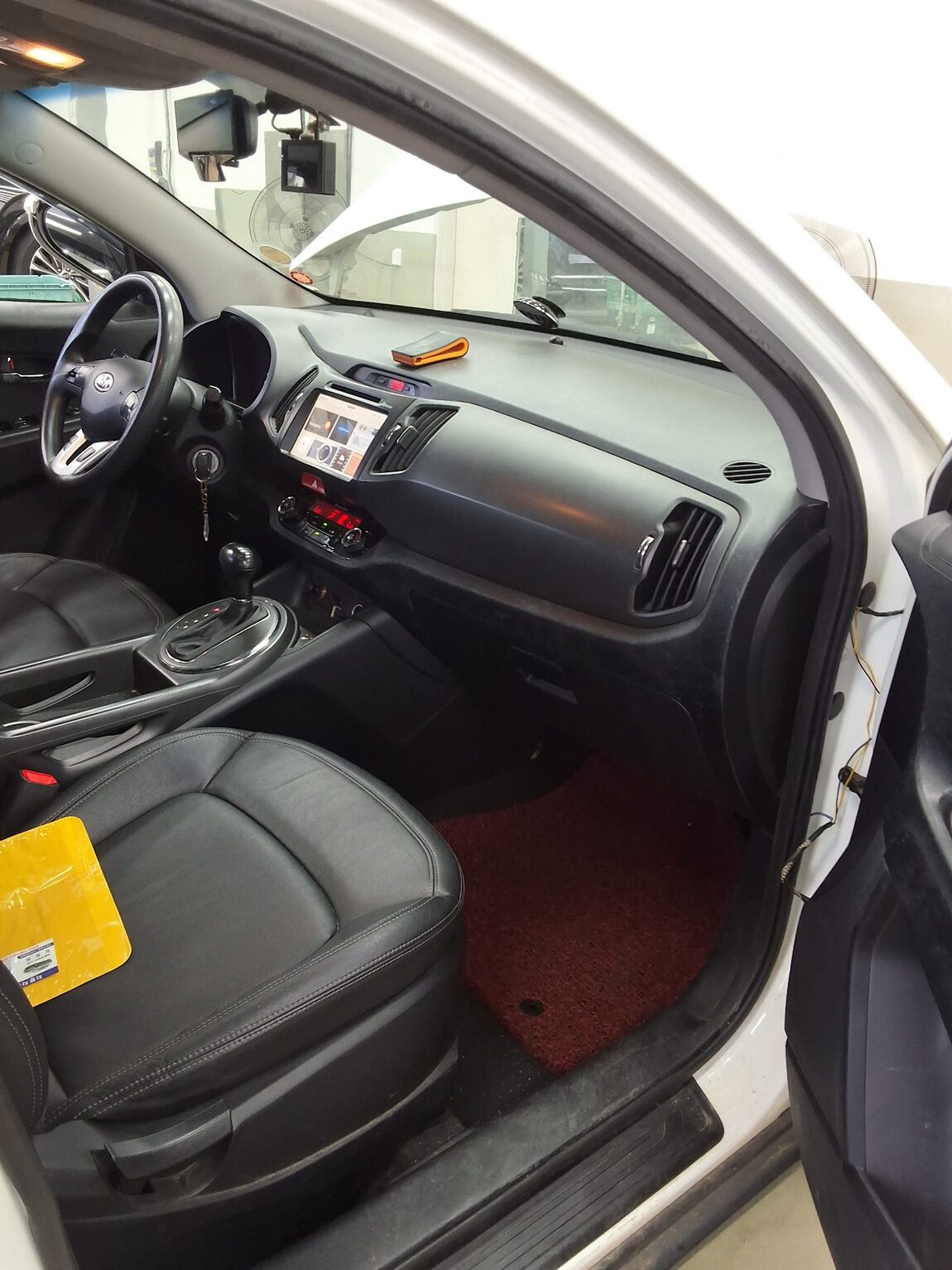 KIA SPORTAGE R DIESEL R2.0 2WD TLX PREMIUM MODEL 2011 - zdjęcie 14